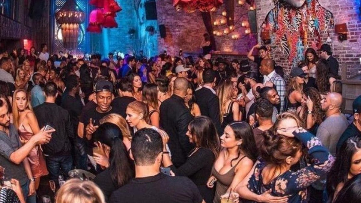 El ambiente normal en TAO en Nueva York.