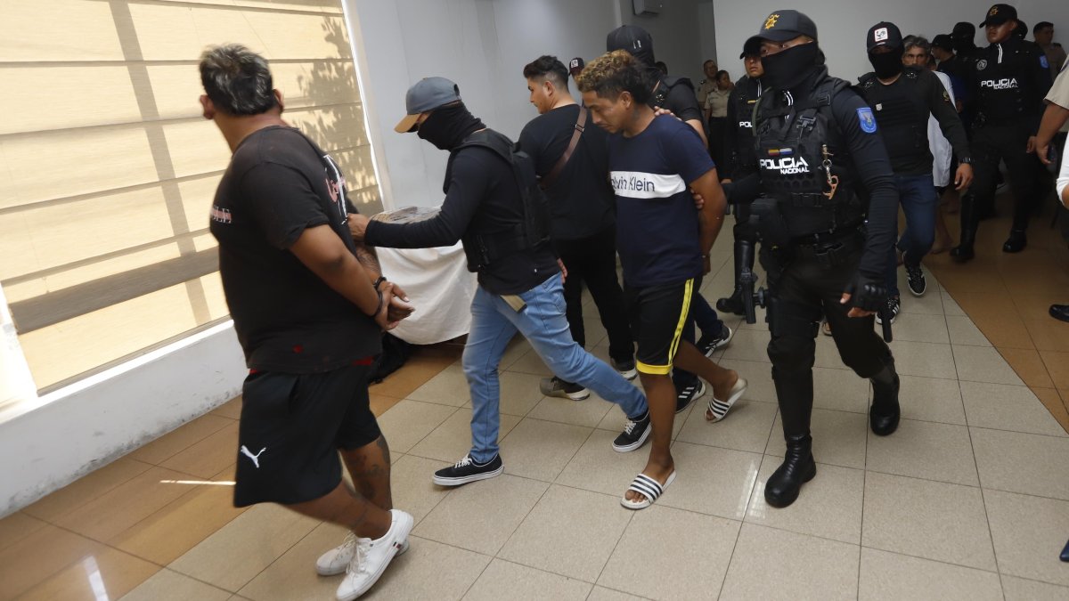 Once personas fueron detenidas en tres áreas de la urbe porteña. Cinco tienen antecedentes.