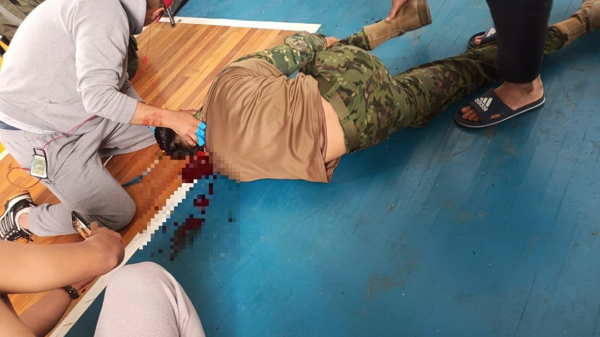 Moreta se había disparado dentro de un coliseo en el que descansaban los soldados que trabajan en la cárcel de Cotopaxi.