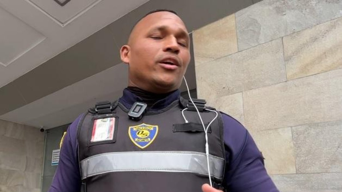 El talento de José está consagrado a la música cristiana.