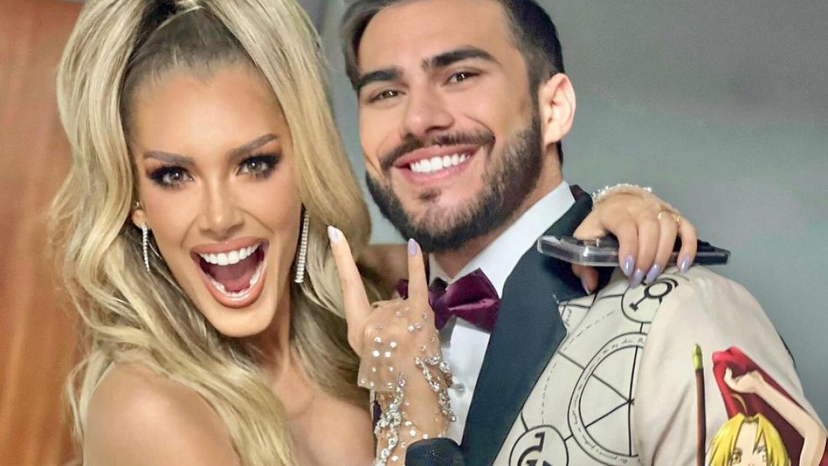 Emiliana Valdez y Carlos Scavone se encargan de la animación del reality.