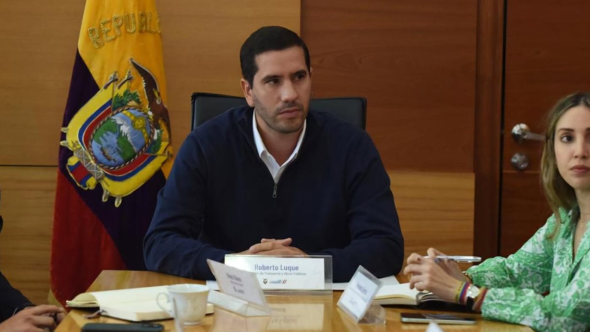 El titular encargado de Energía, Roberto Luque, en rueda de prensa este 22 de abril de 2024