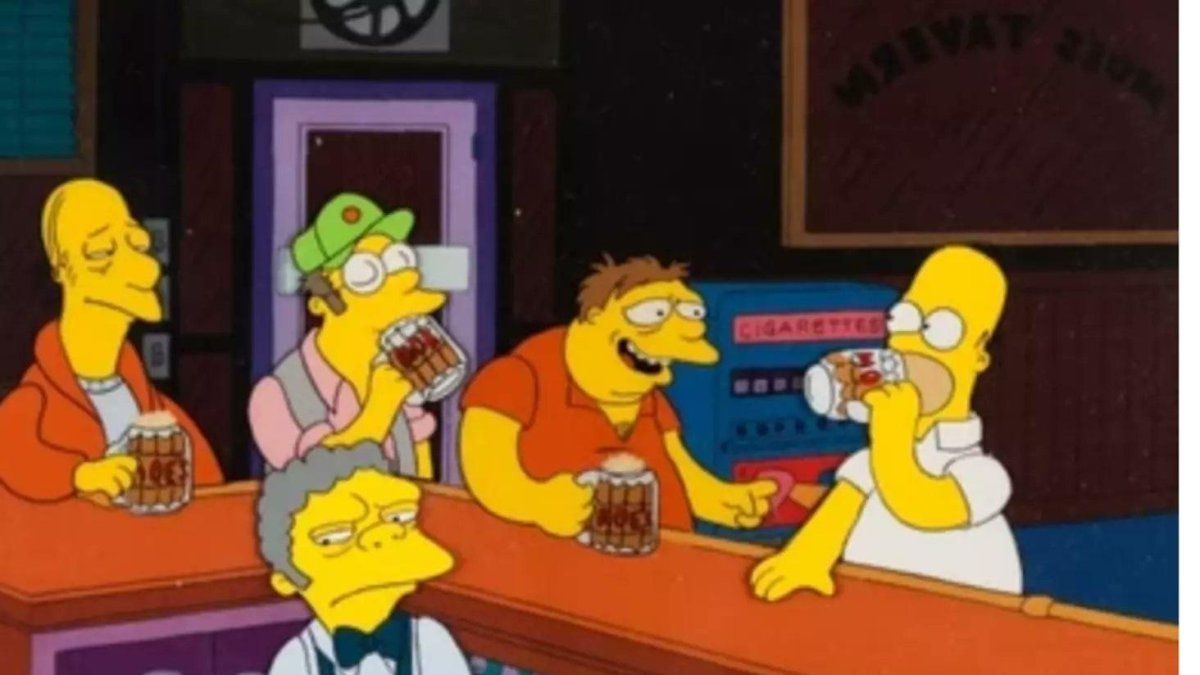 Larry, a la izquierda, era uno de los frecuentes asistentes a la Taberna de Moe, donde compartía con Homero Simpson y sus amigos.