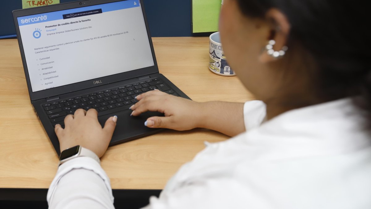 Referencial. Las ofertas llegan en diferentes plataformas. Por ejemplo, unas aparecen en Facebook y otras, como las falsas que simulaban ser de La Favorita, en YouTube.