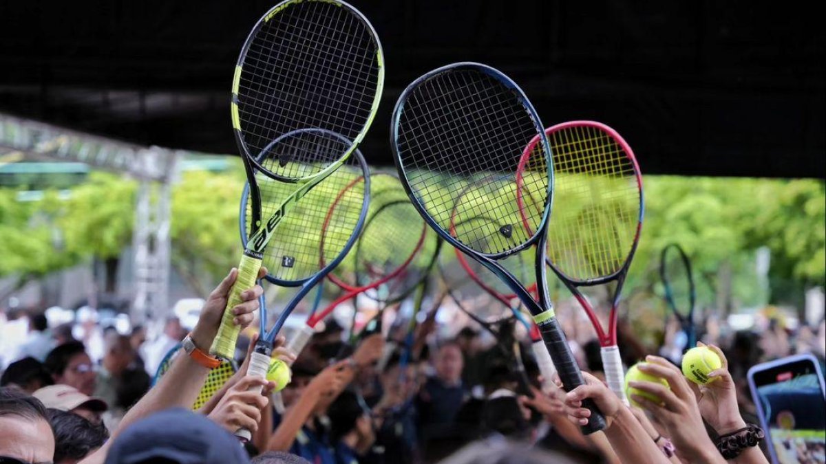 La calle de honor fue en homenaje al cantautor colombiano Omar Geles
