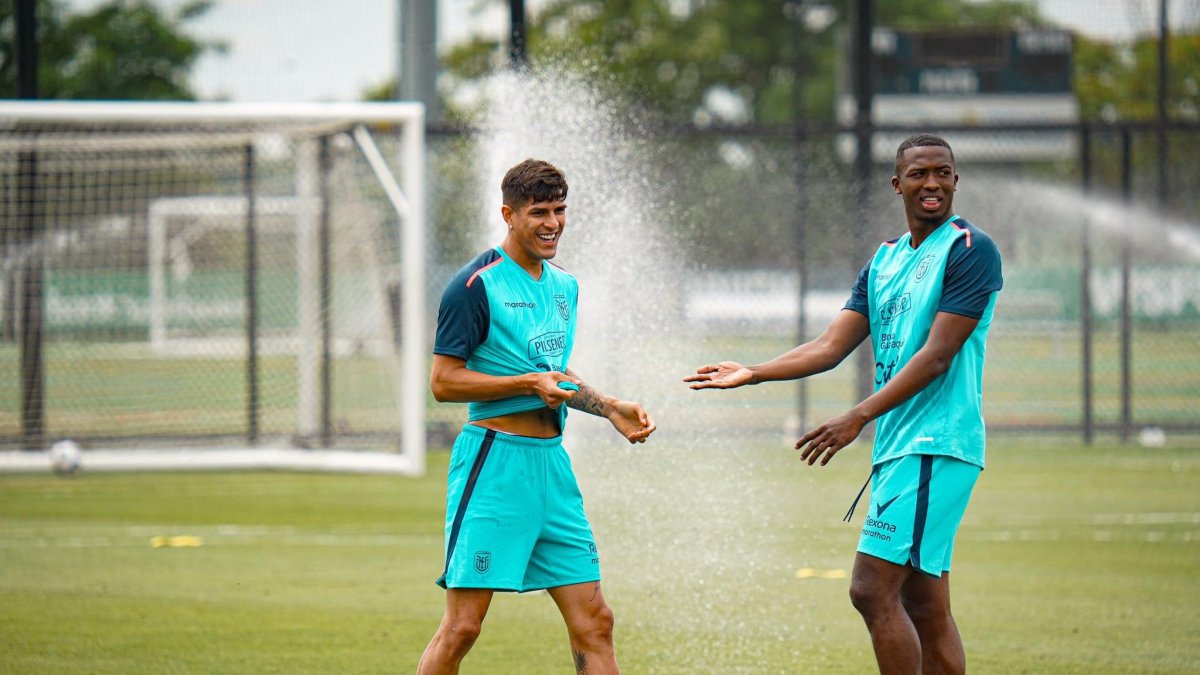 La Tricolor cumplió el martes 11 de junio su última práctica antes del duelo ante Bolivia.