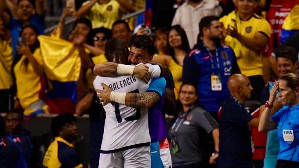 Enner Valencia anotó el primer gol de la Tri.
