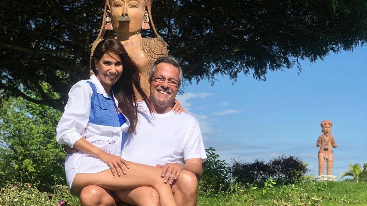 Maluly Valdivieso y Jimmy Jairala.