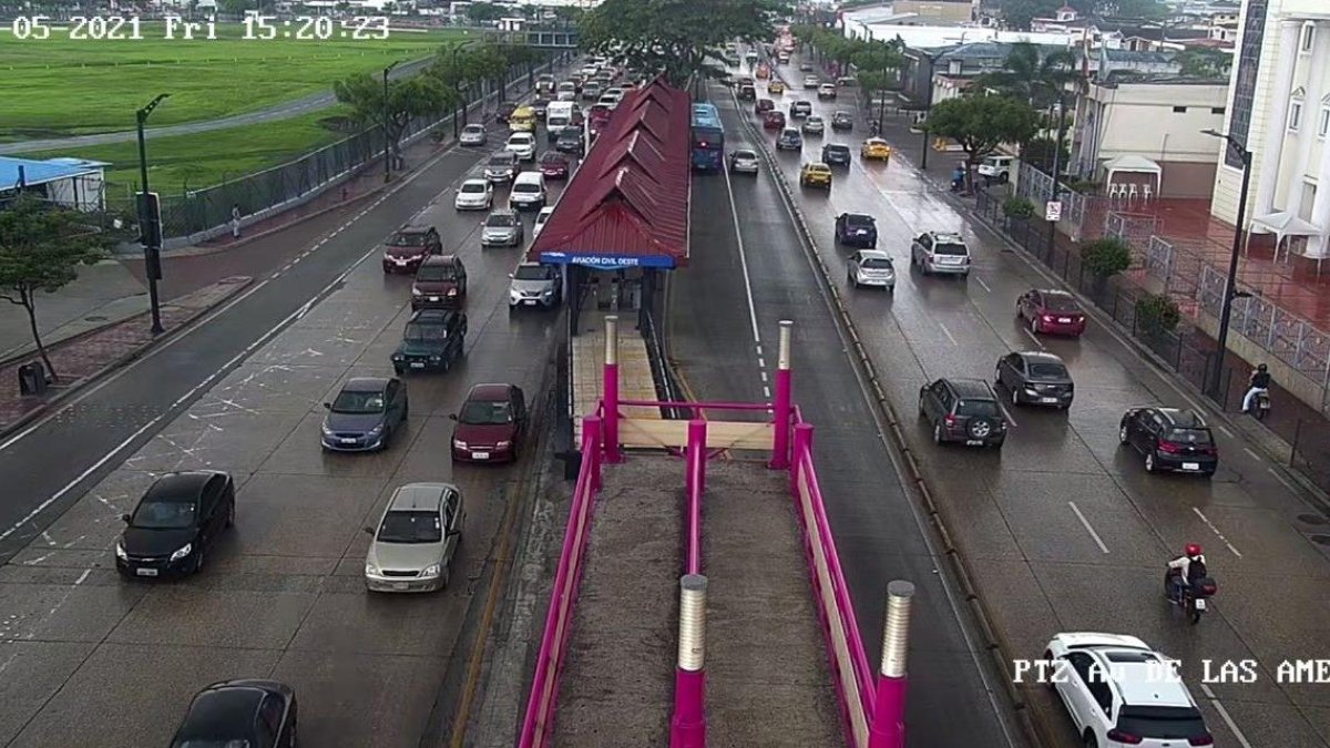 Territorio. La susodicha parada es la Aviación Civil Este, situada en la avenida las Américas, en el norte de Guayaquil.