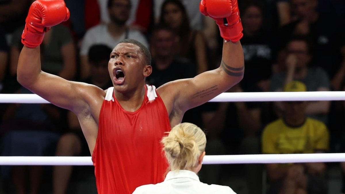 Gerlon Congo venció al medallista olímpico en Tokio, el brasileño Abner Teixeira en los Juegos Olímpicos 2024.