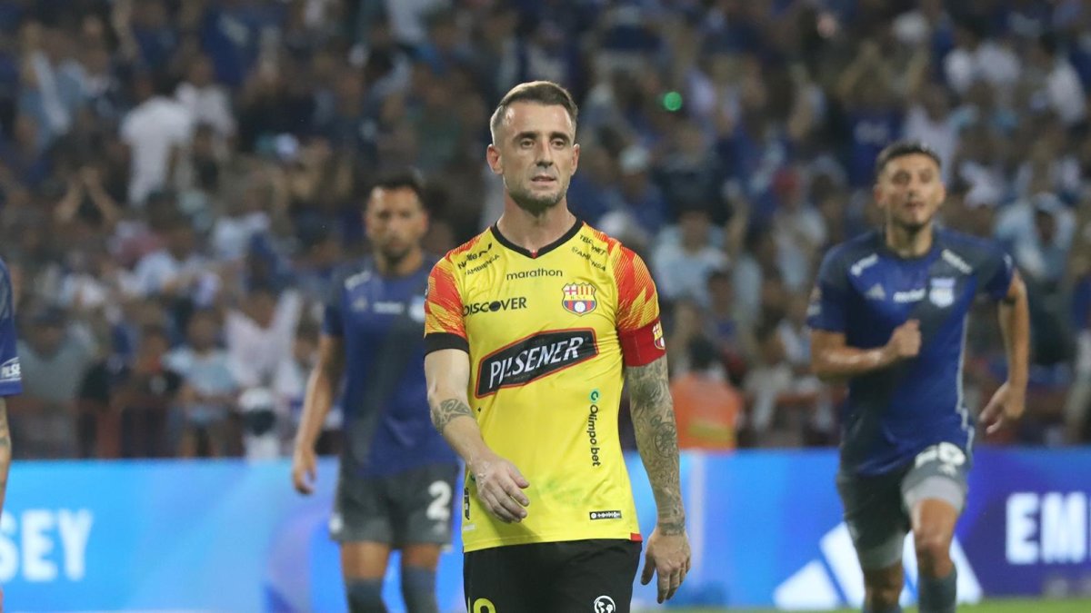 Díaz es considerado uno de los jugadores más históricos del plantel torero, con quien levantó los campeonatos nacionales de 2012, 2016 y 2020.