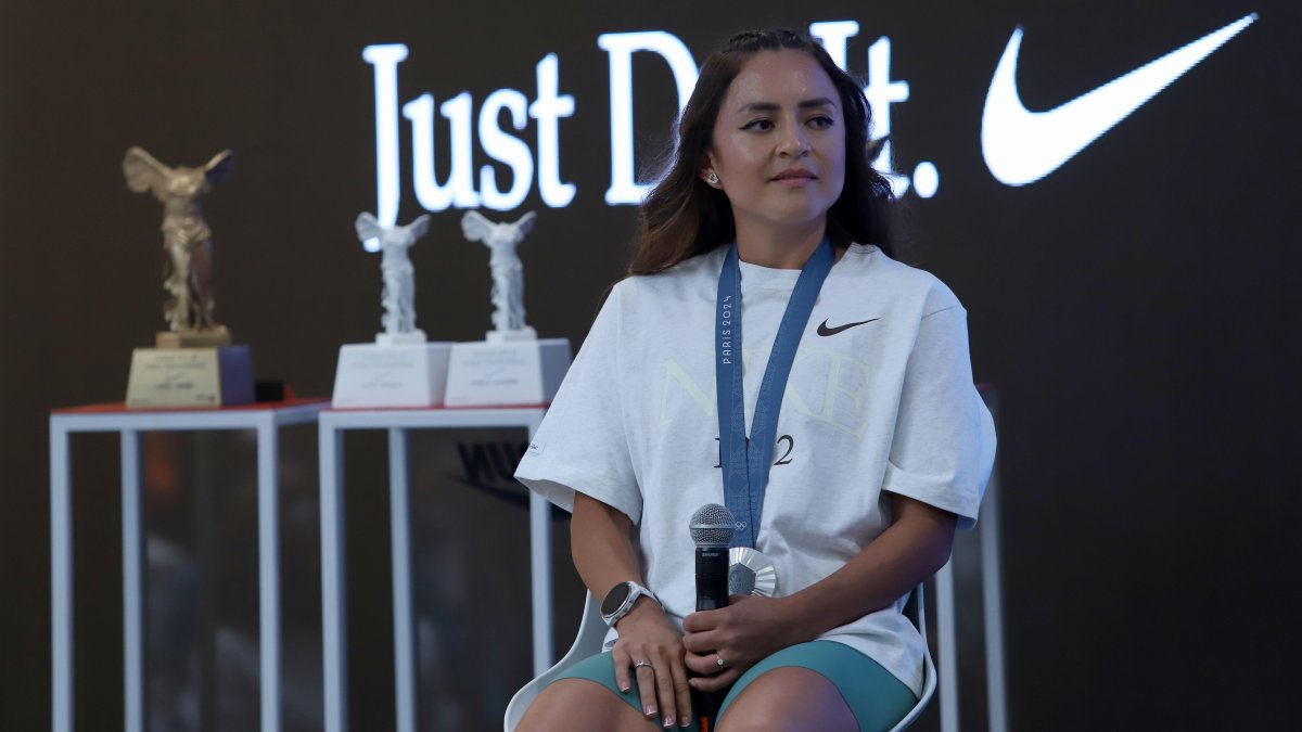 La medallista olímpica de marcha Glenda Morejón participó en un conversatorio de una de las marcas privadas que la auspician en la capital.