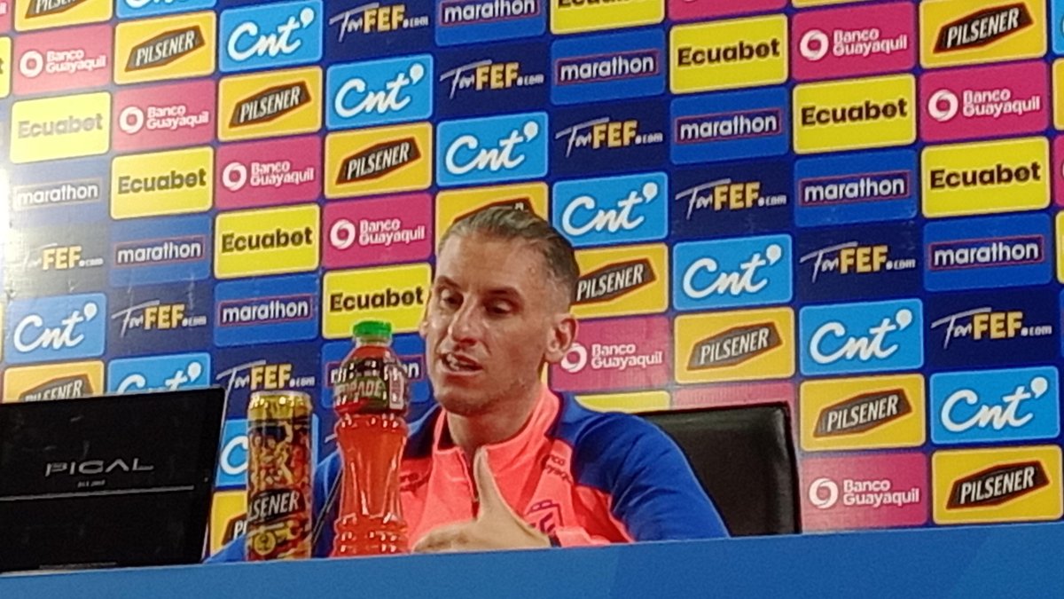 Sebastián Beccacece en su primer conversatorio como DT de la selección ecuatoriana de fútbol.