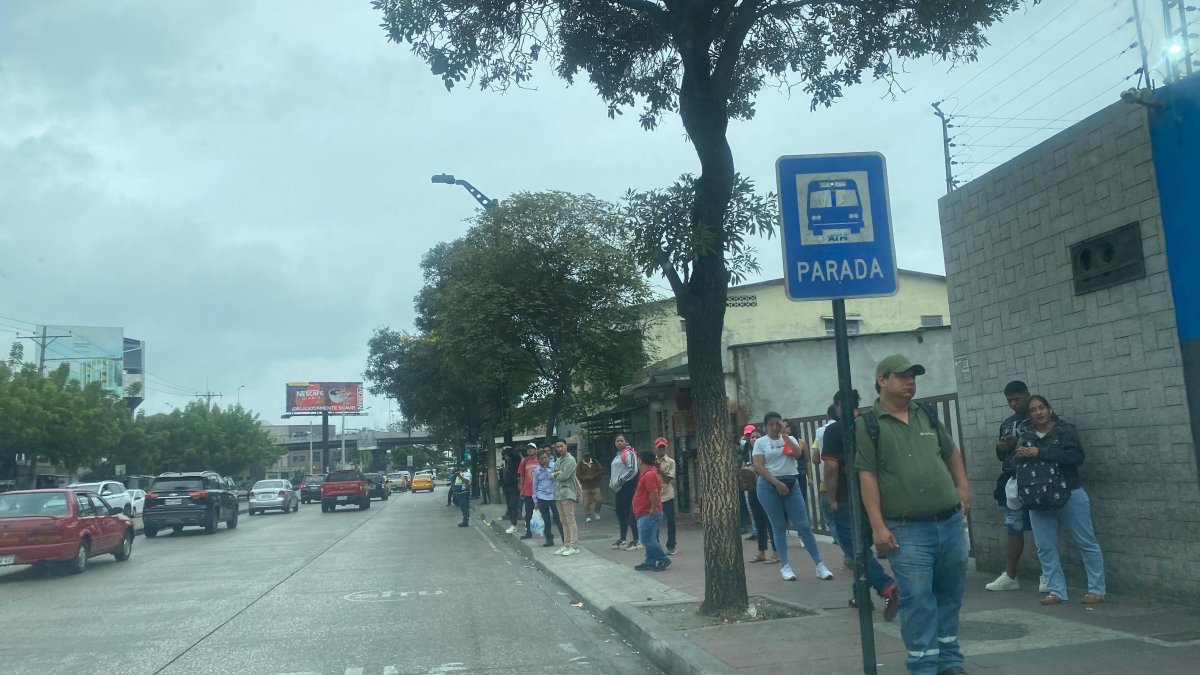 Guayaquil amaneció este 9 de septiembre con un paro del transporte urbano.