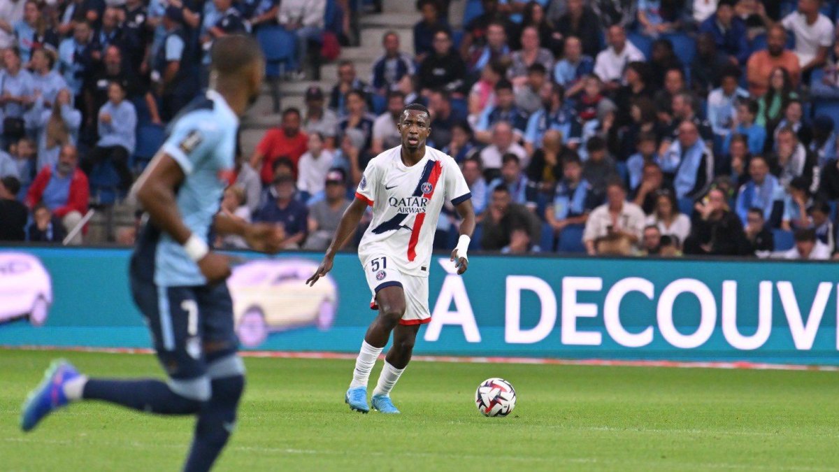 El PSG, equipo donde milita el defensor Willian Pacho (foto) es el club más joven de la Champions. Todos sus jugadores no superan los 30 años, a excepción del capitán Marquinhos, quien tiene esa edad.