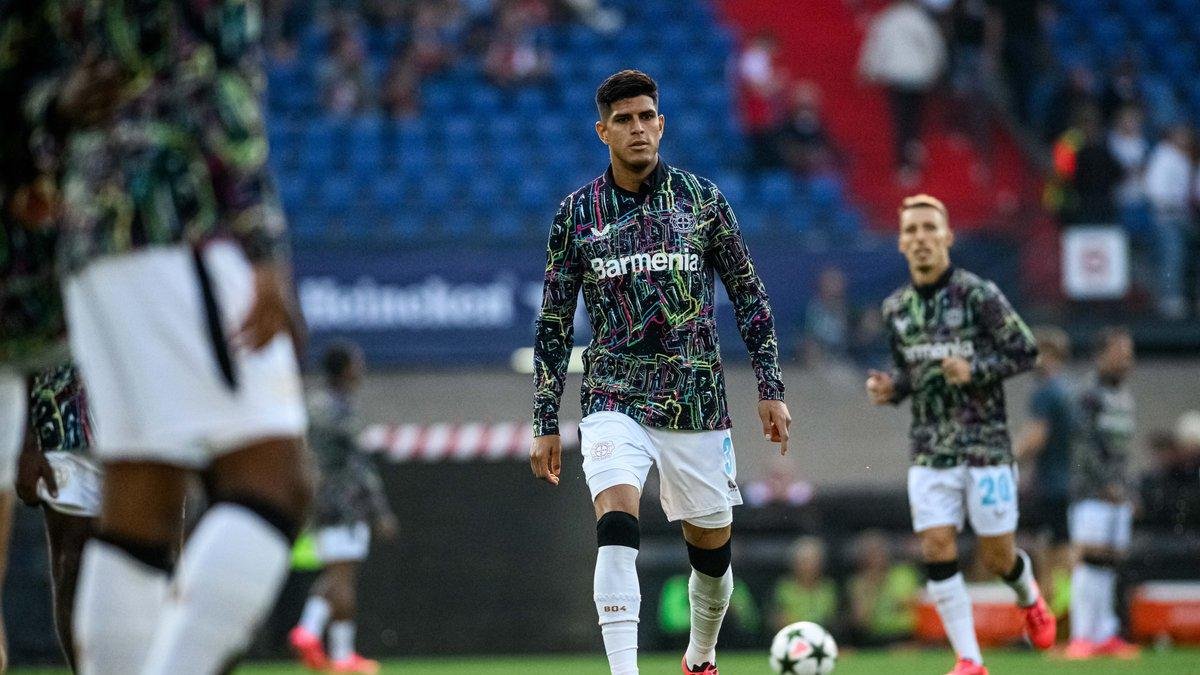 Piero Hincapié destacó en la goleada de Bayer Leverkusen.