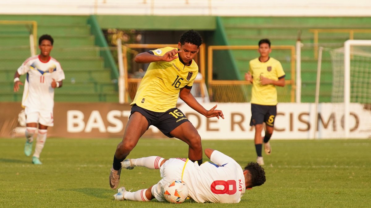 Los jugadores de la selección Ecuador en el último partido de la fase de Grupos.
