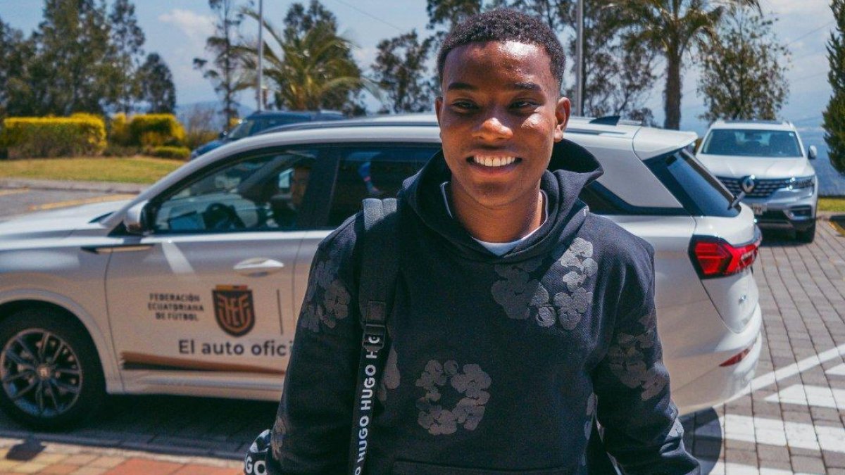 Óscar Zambrano, volante del Hull City inglés y la selección ecuatoriana.