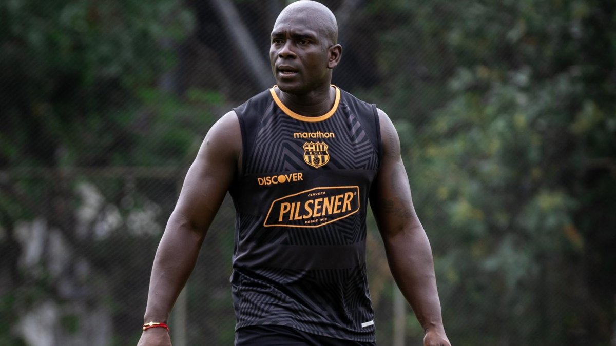 Segundo Castillo se estrenará como técnico de Barcelona SC en el Clásico del Astillero.