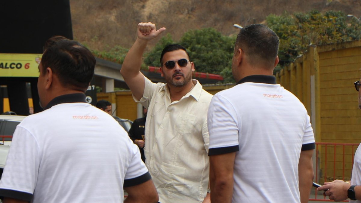 Antonio Álvarez, presindente del Barcelona, en su arribo a la Asamblea Ordinaria de Socios del sábado 19 de octubre.