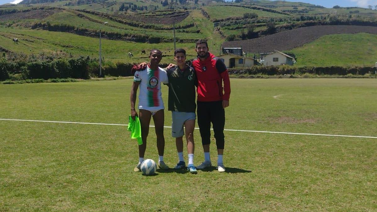Jorge Pinos en las reservas de Mushuc Runa, foto subida en las historias de Instragram de las últimas horas.