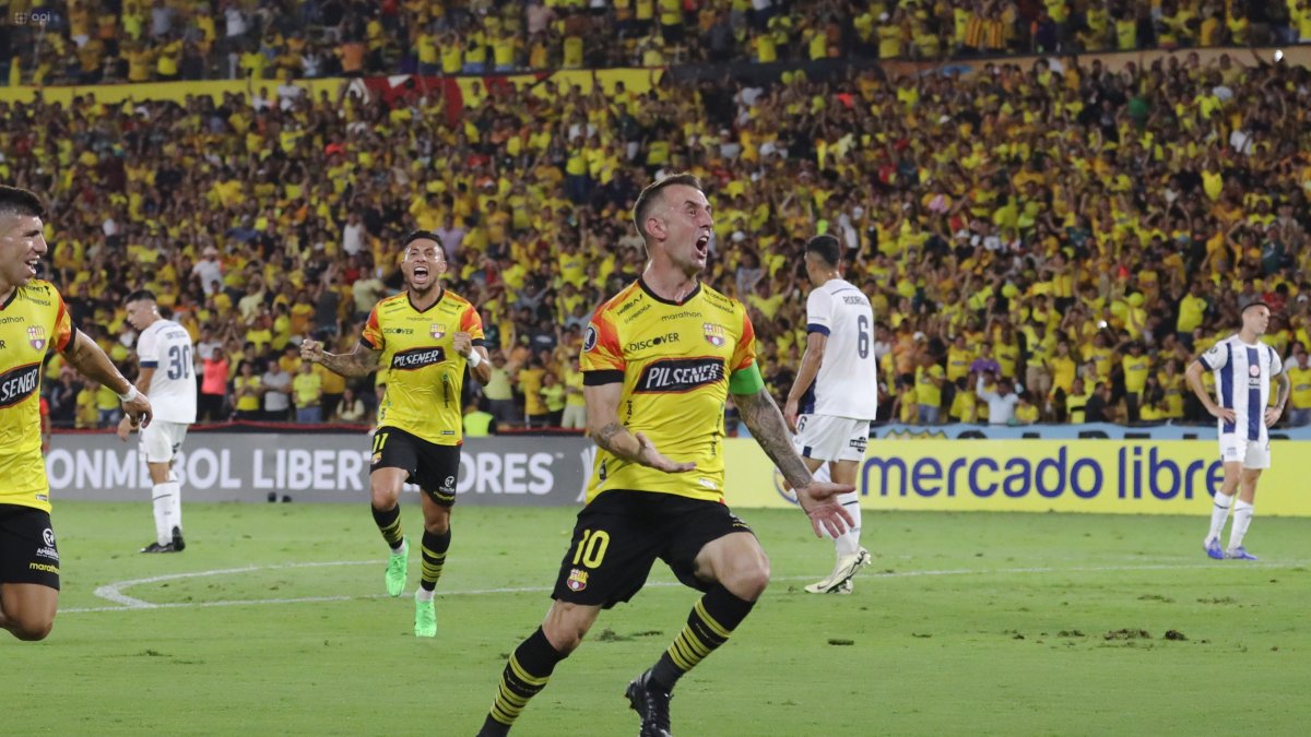 Damián Díaz volverá al fútbol ecuatoriano, pero ahora vestirá la camiseta de Guayaquil City.