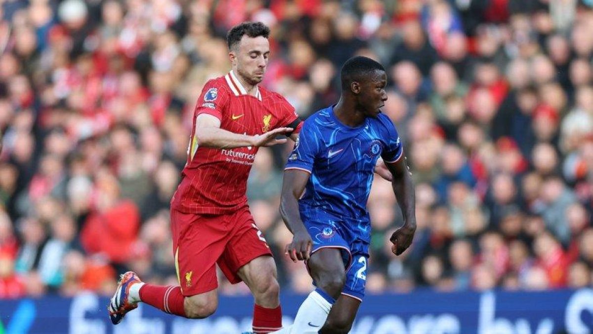 Moisés Caicedo es figura en Chelsea.