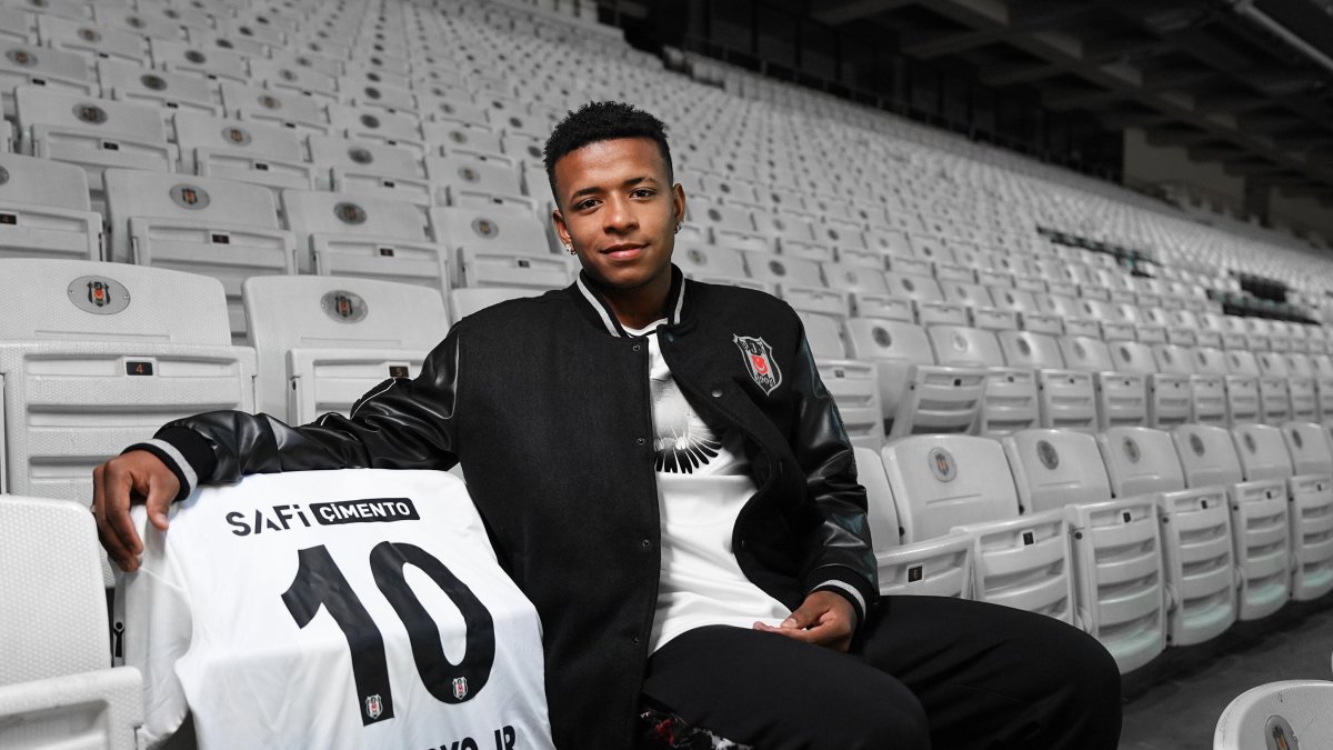 Keny Arroyo llevará el número 10 en su aventura con el Besiktas turco.