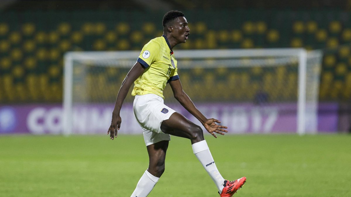 Juan Riquelme Angulo fue autor de un tanto en la goleada 4-0 sobre Uruguay, en el estreno de la Tri en el Sudamericano sub-17 en Colombia.