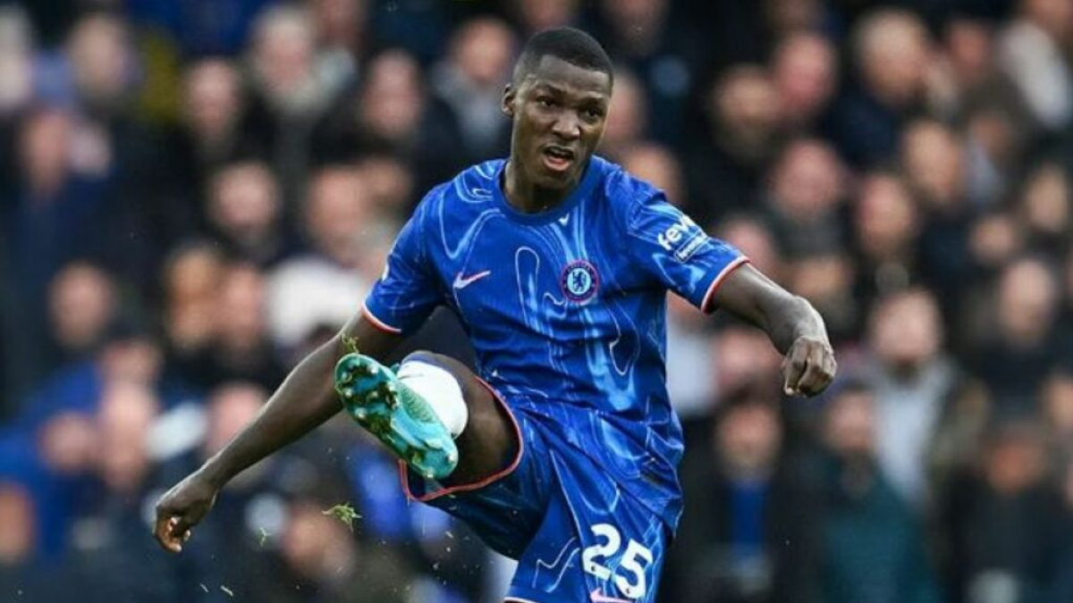 Moisés Caicedo no es considerado como titular en Chelsea en los partidos de Conference League