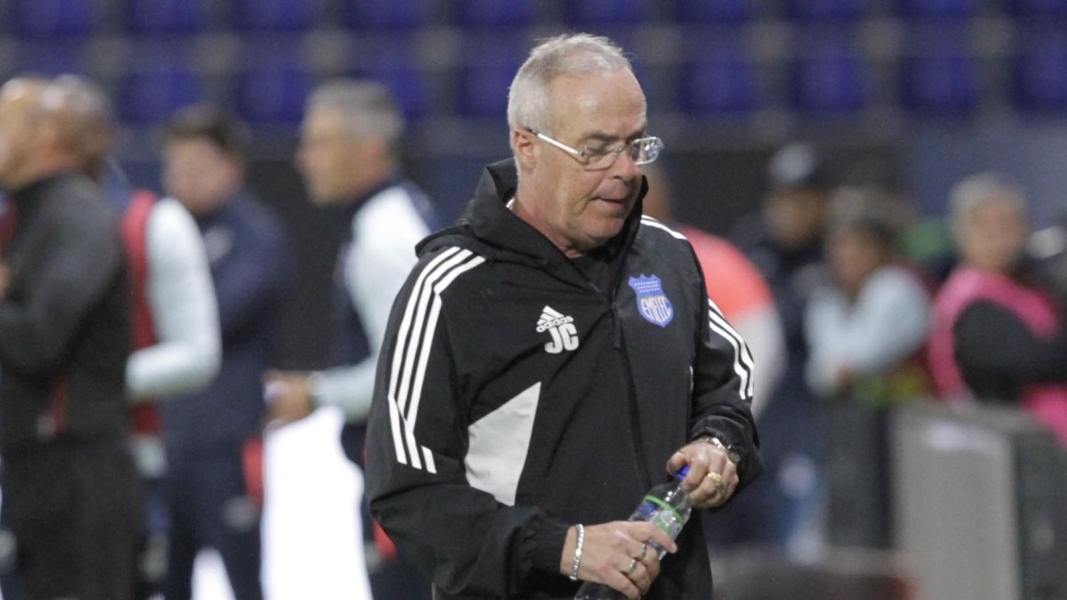 Jorge Célico dirigió ante la Universidad Católica (2-2) su último partido como timonel azul la noche del miércoles 25 de junio.