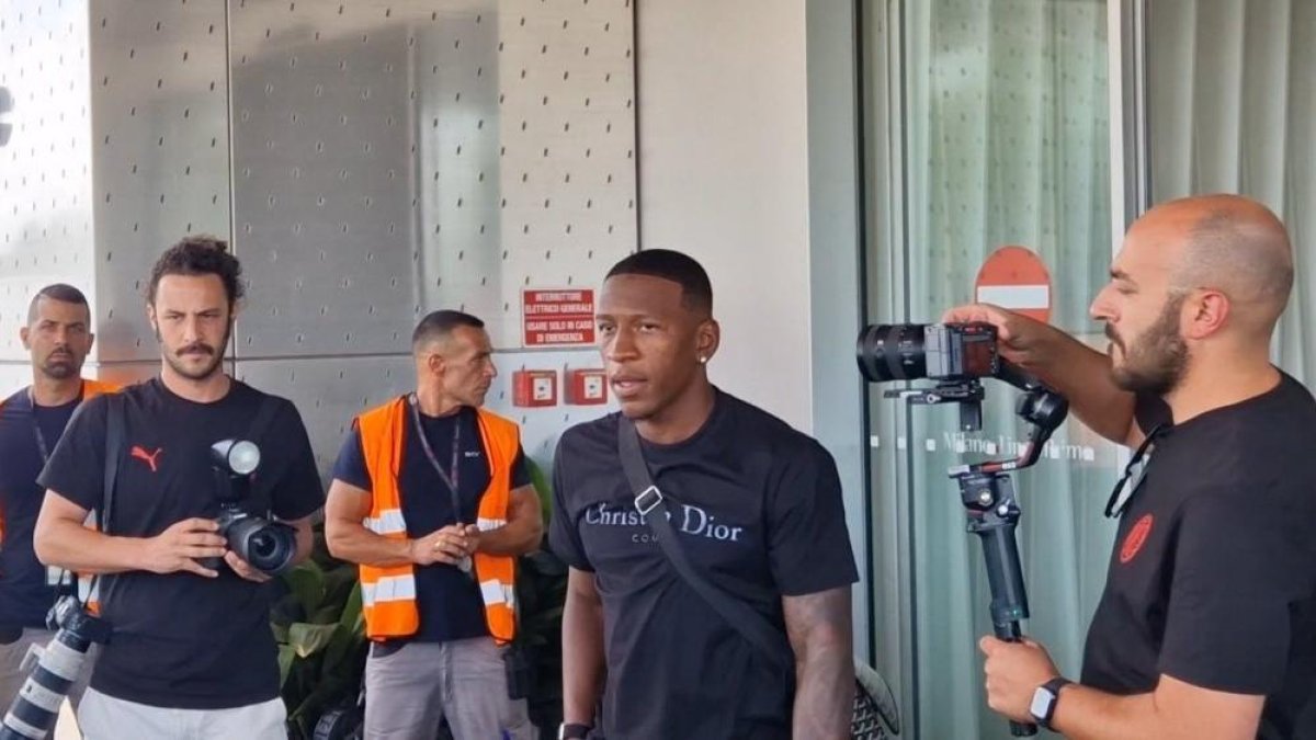 Pervis Estupiñán será nuevo futbolista del AC Milan.