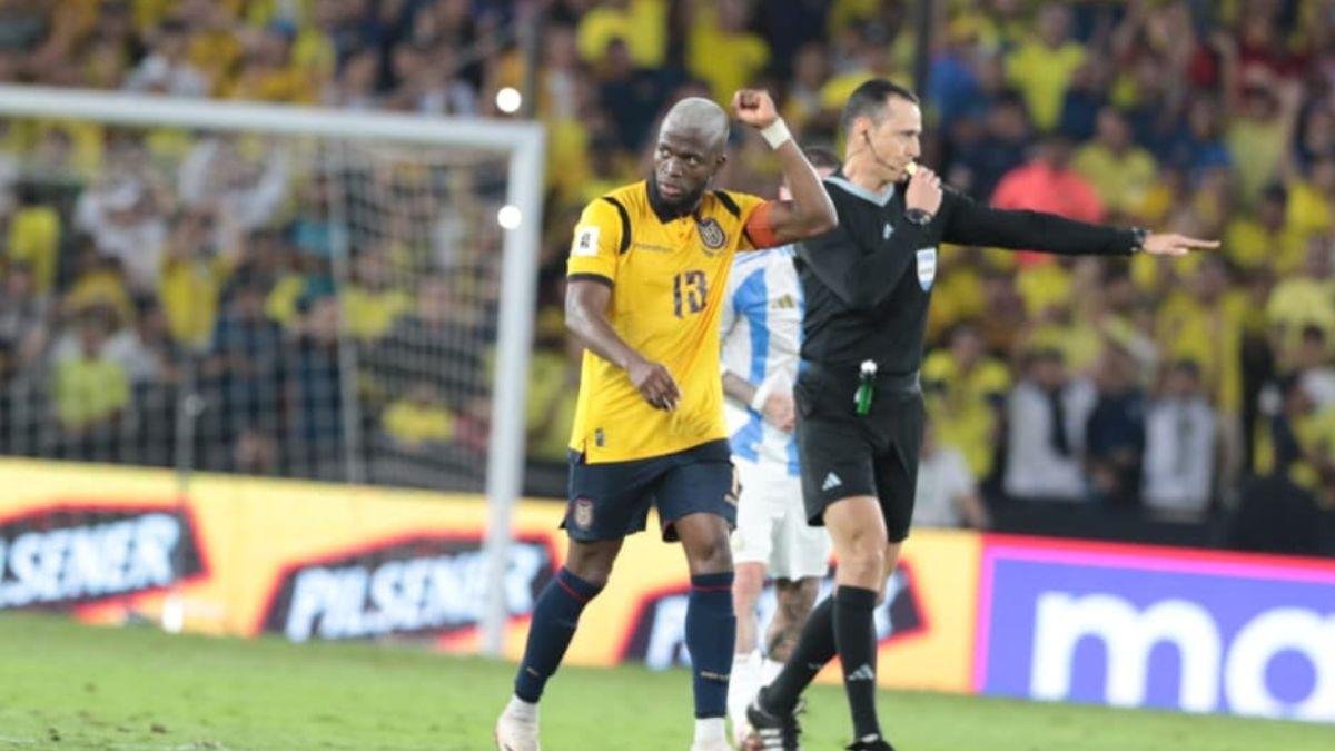 El festejo de Enner Valencia que hizo vibrar contra los campeones del mundo.