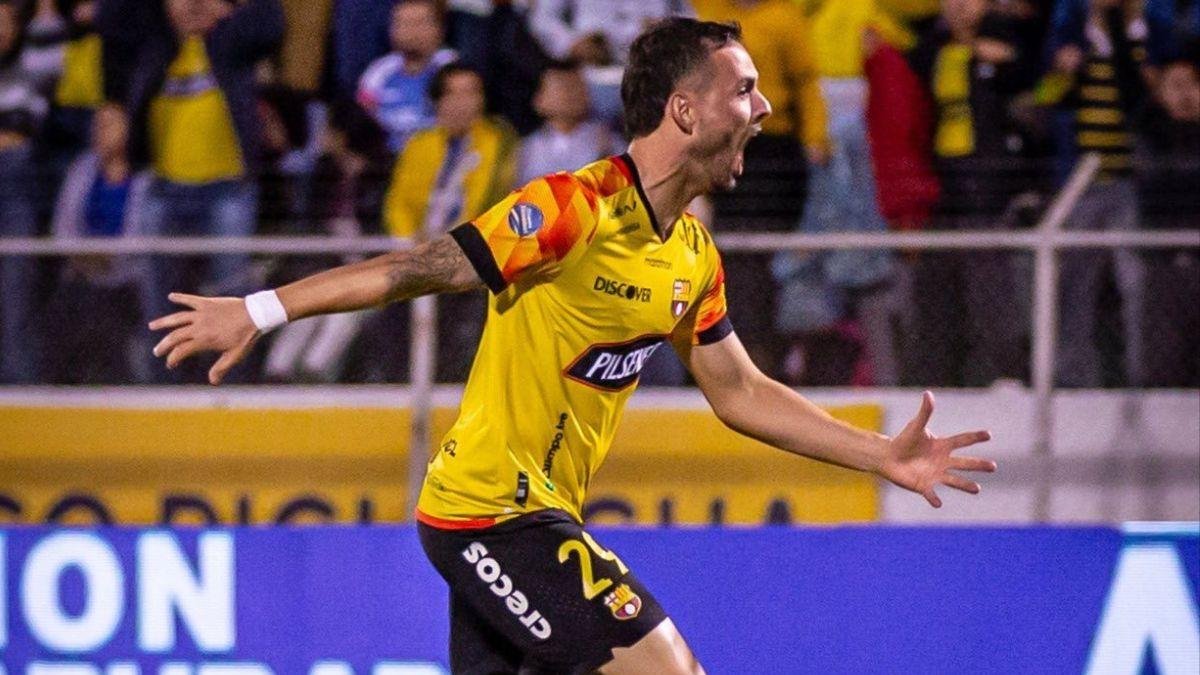 Octavio Rivero es el goleador de Barcelona SC.
