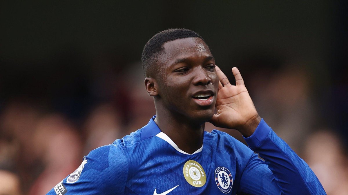 Moisés Caicedo es pieza clave del Chelsea inglés que busca un triunfo en Champions.