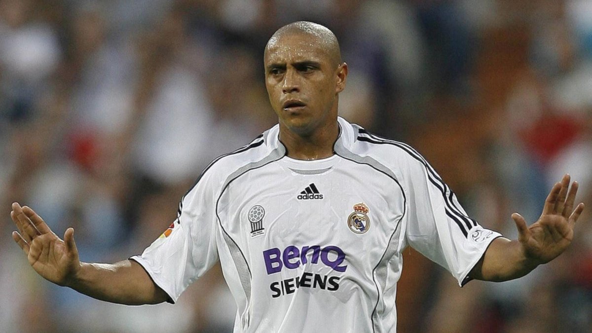 Roberto Carlos fue un destacado lateral izquierdo de la selección brasileña de fútbol.