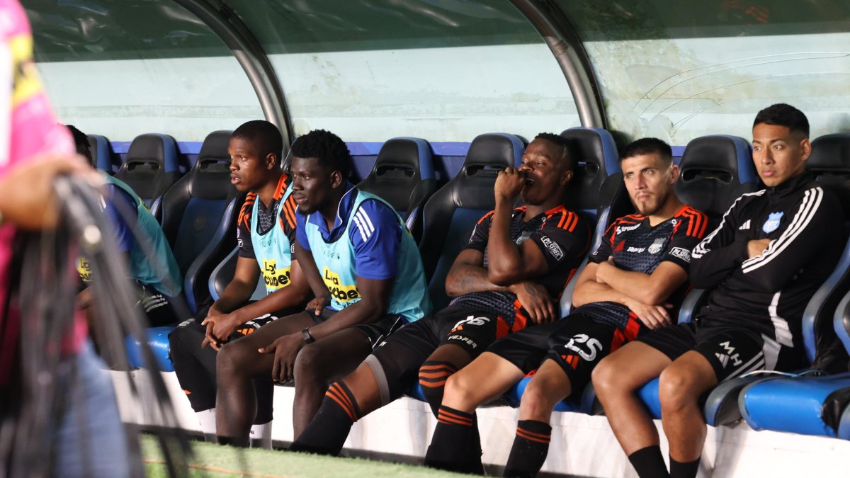 Los problemas dirigenciales y deudas opacaron el accionar deportivo de los jugadores del equipo que terminaron peleando puestos de copa en el año 2025.Archivo