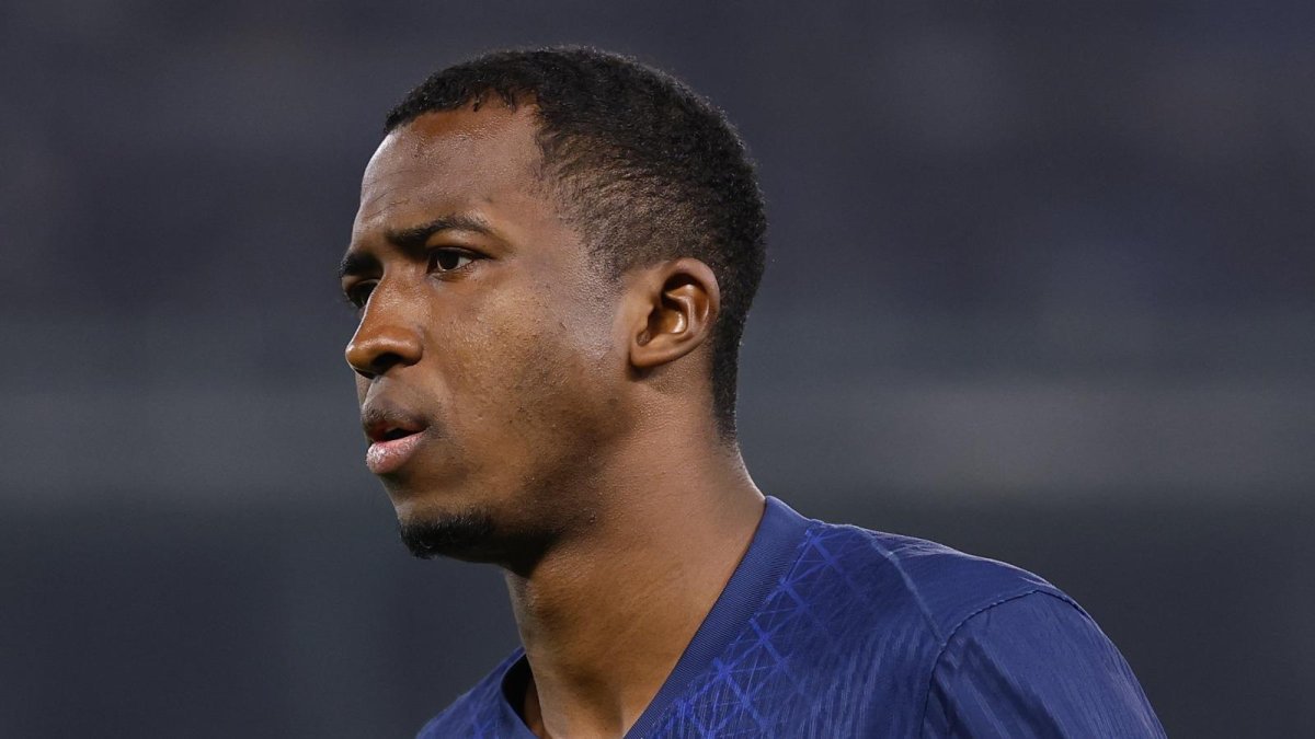 Willian Pacho ya integra el 'Top 10' de los mejores pagados de la Ligue 1: ¿Cuánto dinero gana?