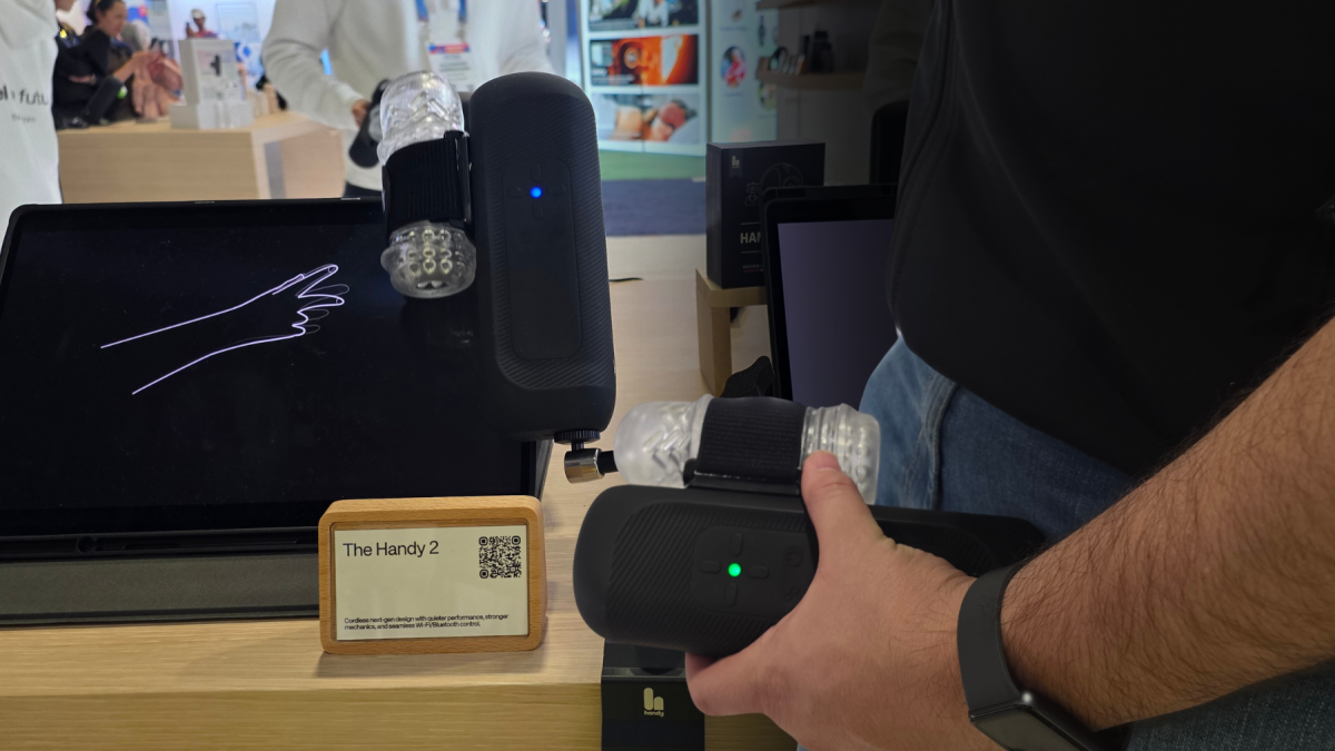 Handy 2 fue uno de los dispositivos más comentados del CES 2026, destacando por su movimiento automático que imita el empuje real y se controla con precisión.