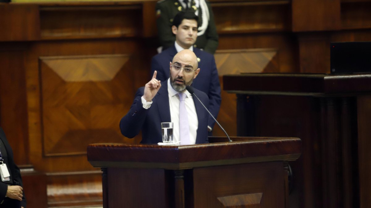 Mario Godoy comparece ante el Pleno de la Asamblea en enero de 2026.