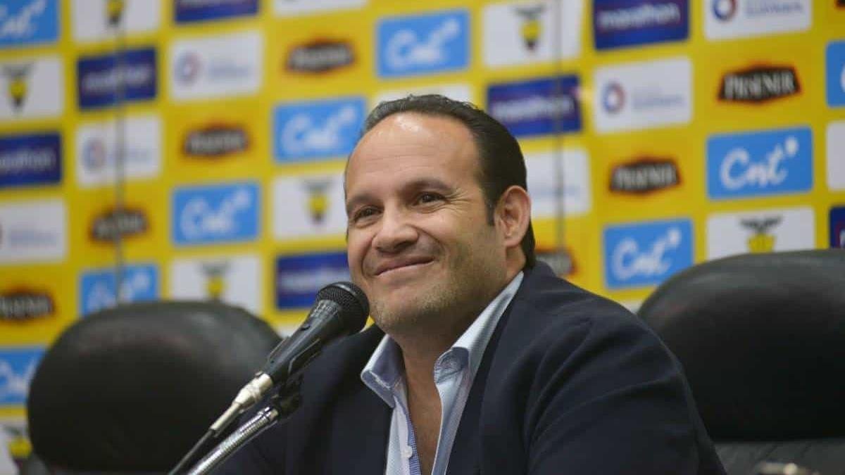 FIFA y CONMEBOL vieron con buenos ojos la reelección de Francisco Egas en la presidencia de la FEF.