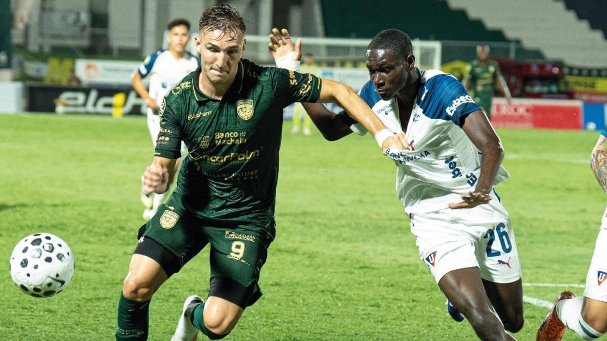 Orense buscará ante Manta su primera victoria de local en el estadio 9 de Mayo de Machala.
