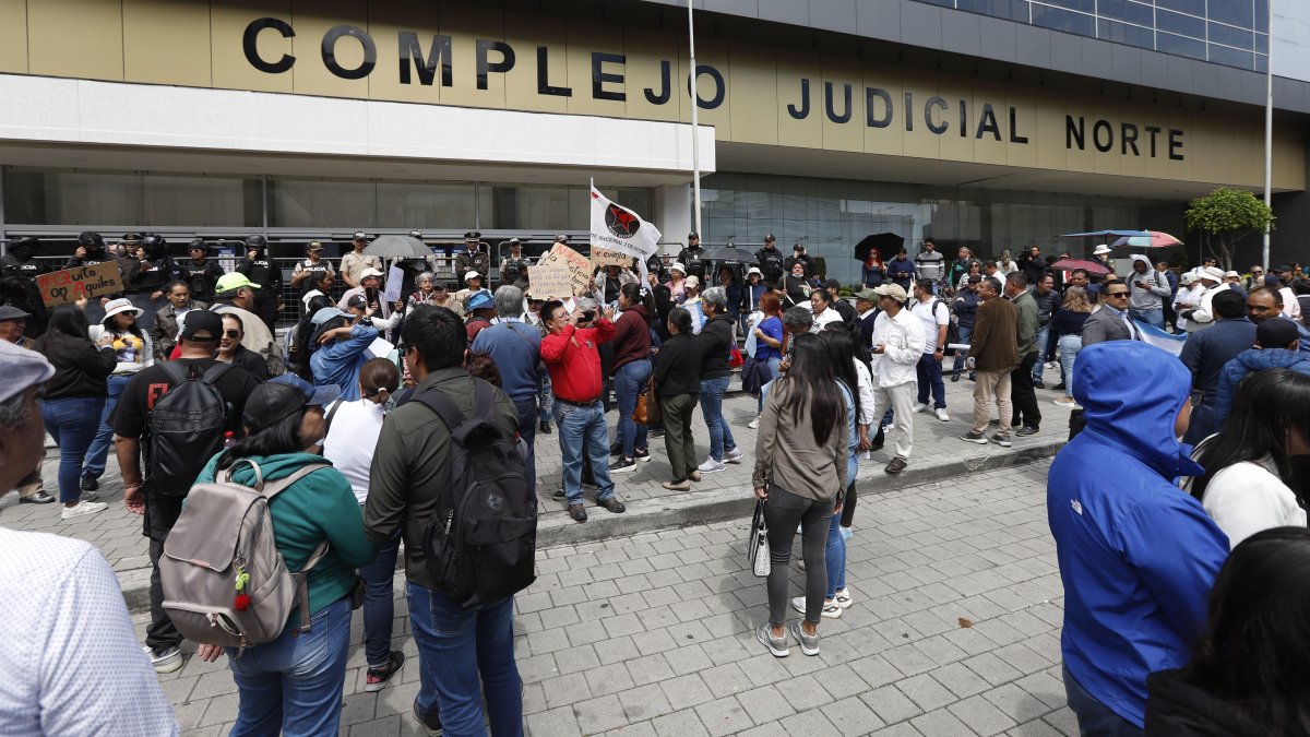 Una diligencia para revisar la prisión preventiva del alcalde porteño está prevista para este jueves 5 de marzo de 2026, en el Complejo Judicial Norte, de Quito.