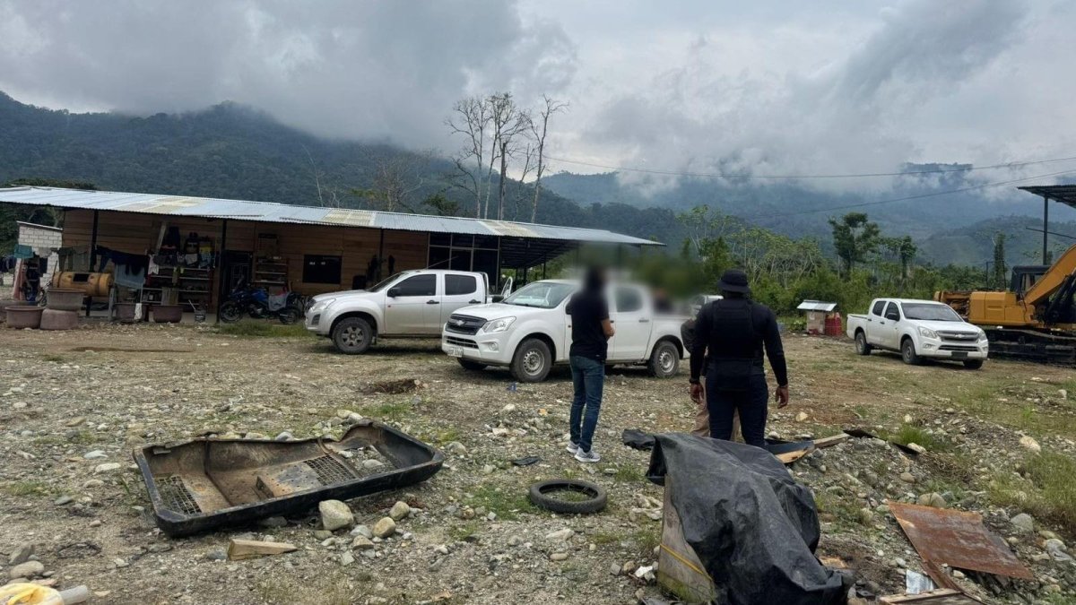 El material decomisado fue trasladado bajo cadena de custodia a las bodegas de la Policía Judicial mientras continúan las investigaciones.