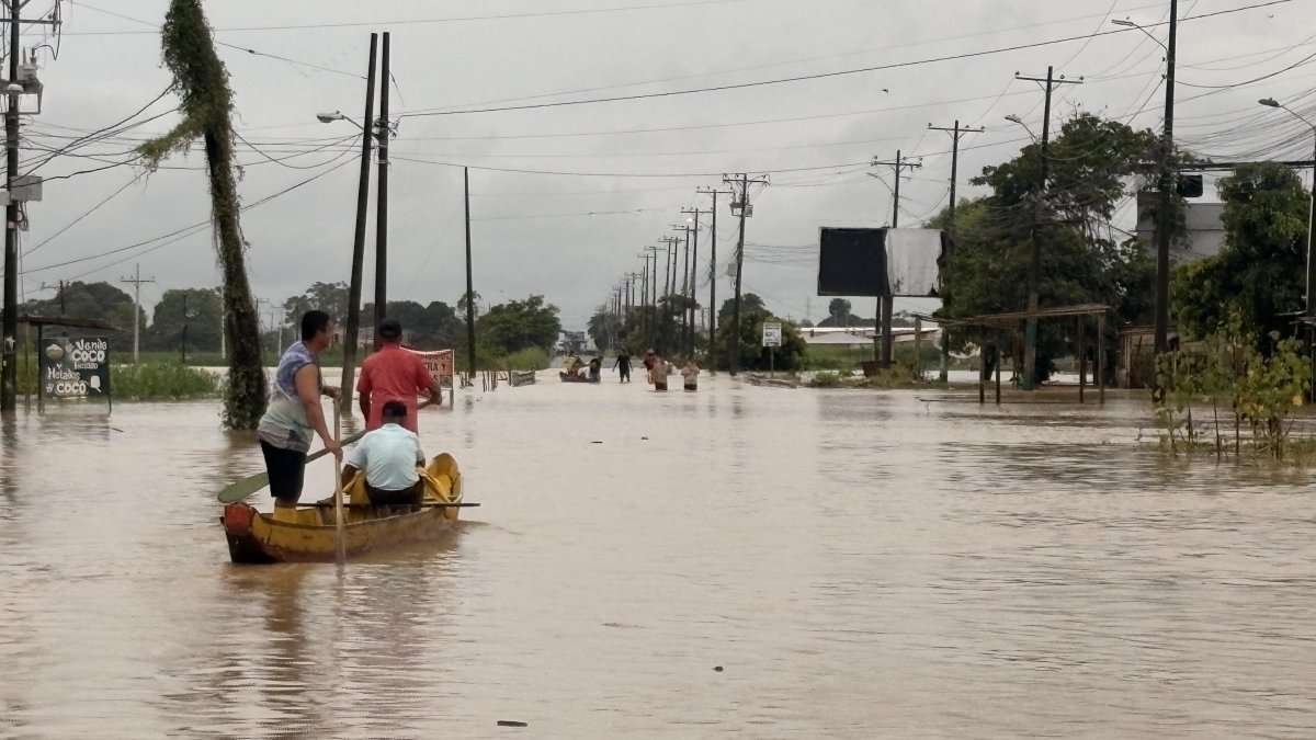 La inundación superó los 70 centímetros de altura y el paso está restringido.