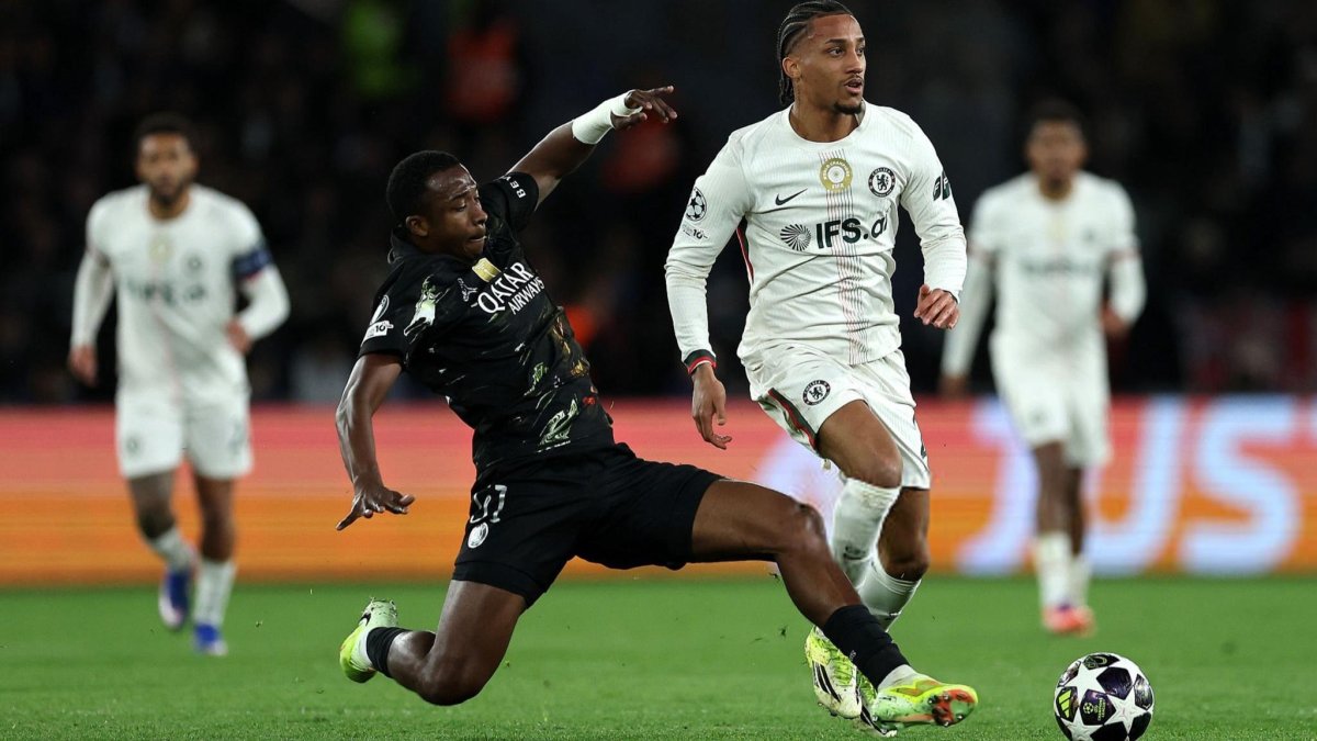 Pacho fue destacado por su rendimiento en la defensa ante Chelsea en el partido de ida.