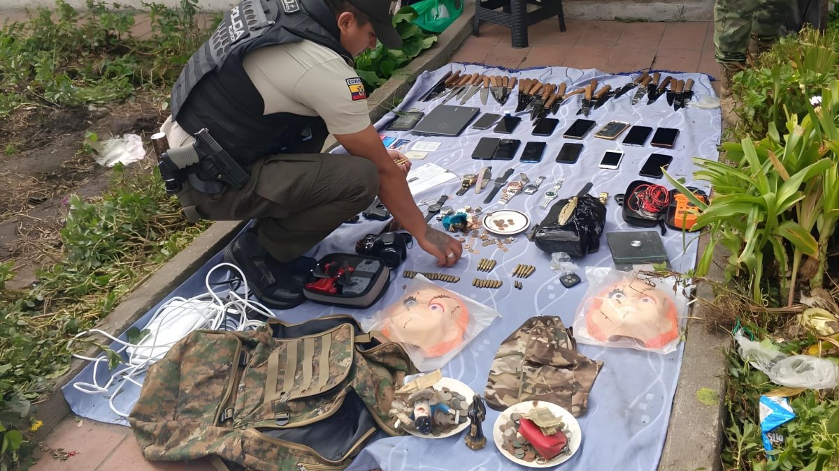 Estas fueron las evidencias halladas en el inmueble intervenido en Pichincha.