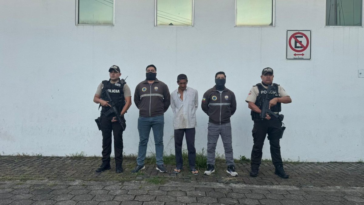 El sujeto fue llevado ante las autoridades competentes para el trámite judicial correspondiente.