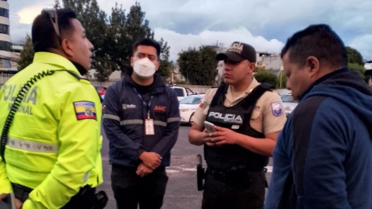 El sospechoso fue llevado al Complejo Judicial Quitumbe para el tramite correspondiente.