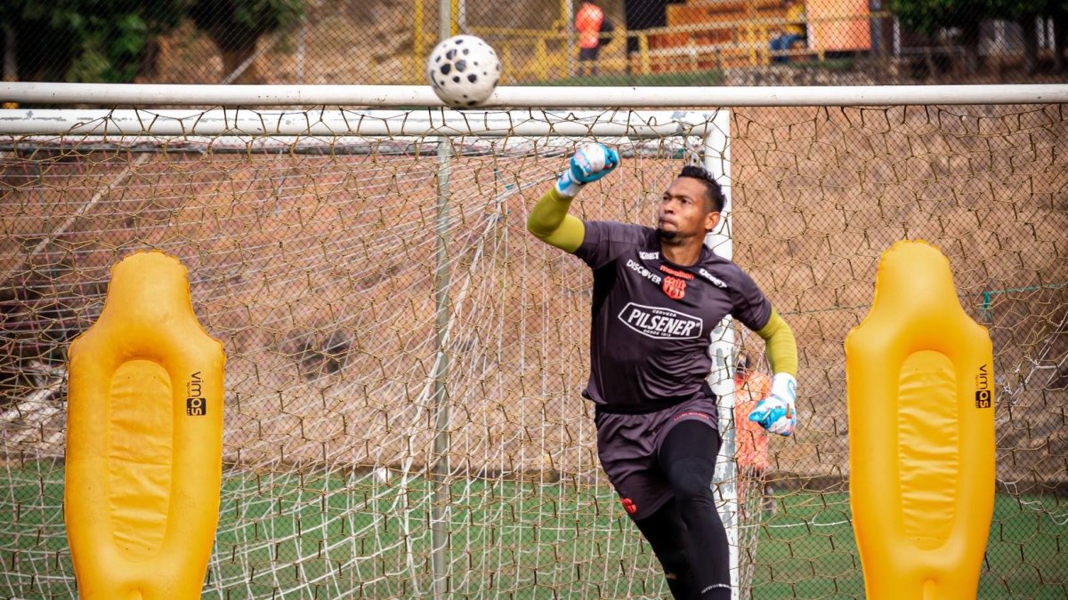José Contreras arquero de Barcelona SC que tiene una buena temporada.
